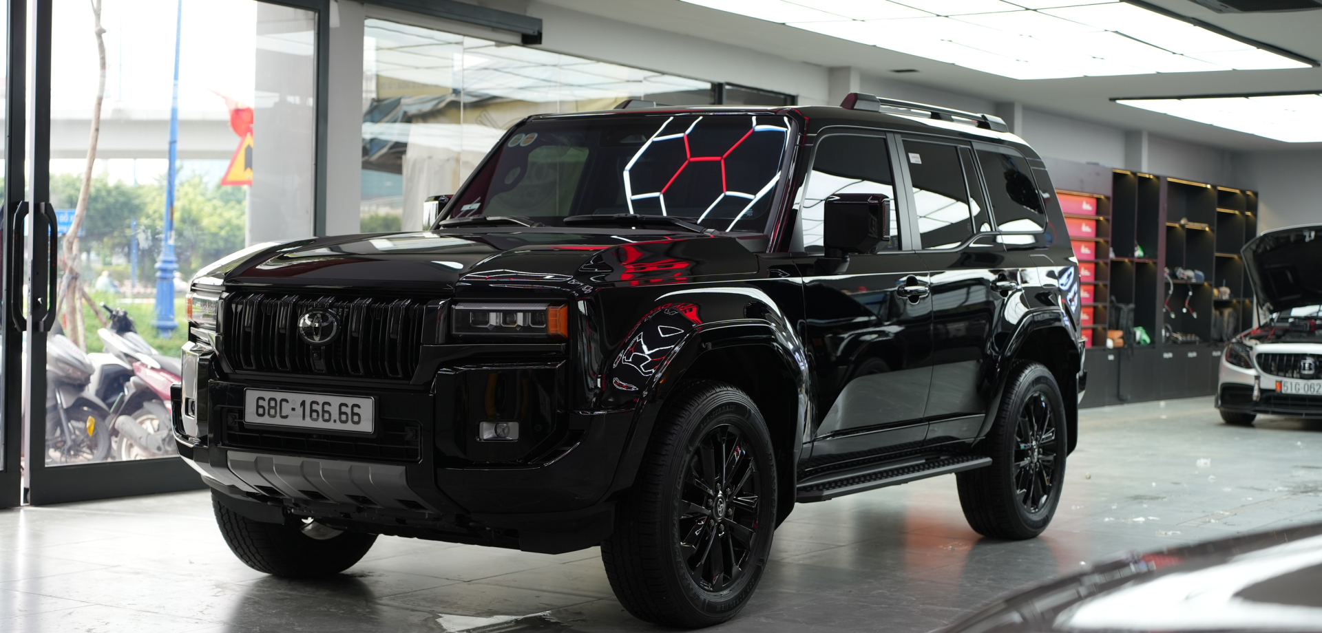 Ứng dụng decal trong nhận diện không gian